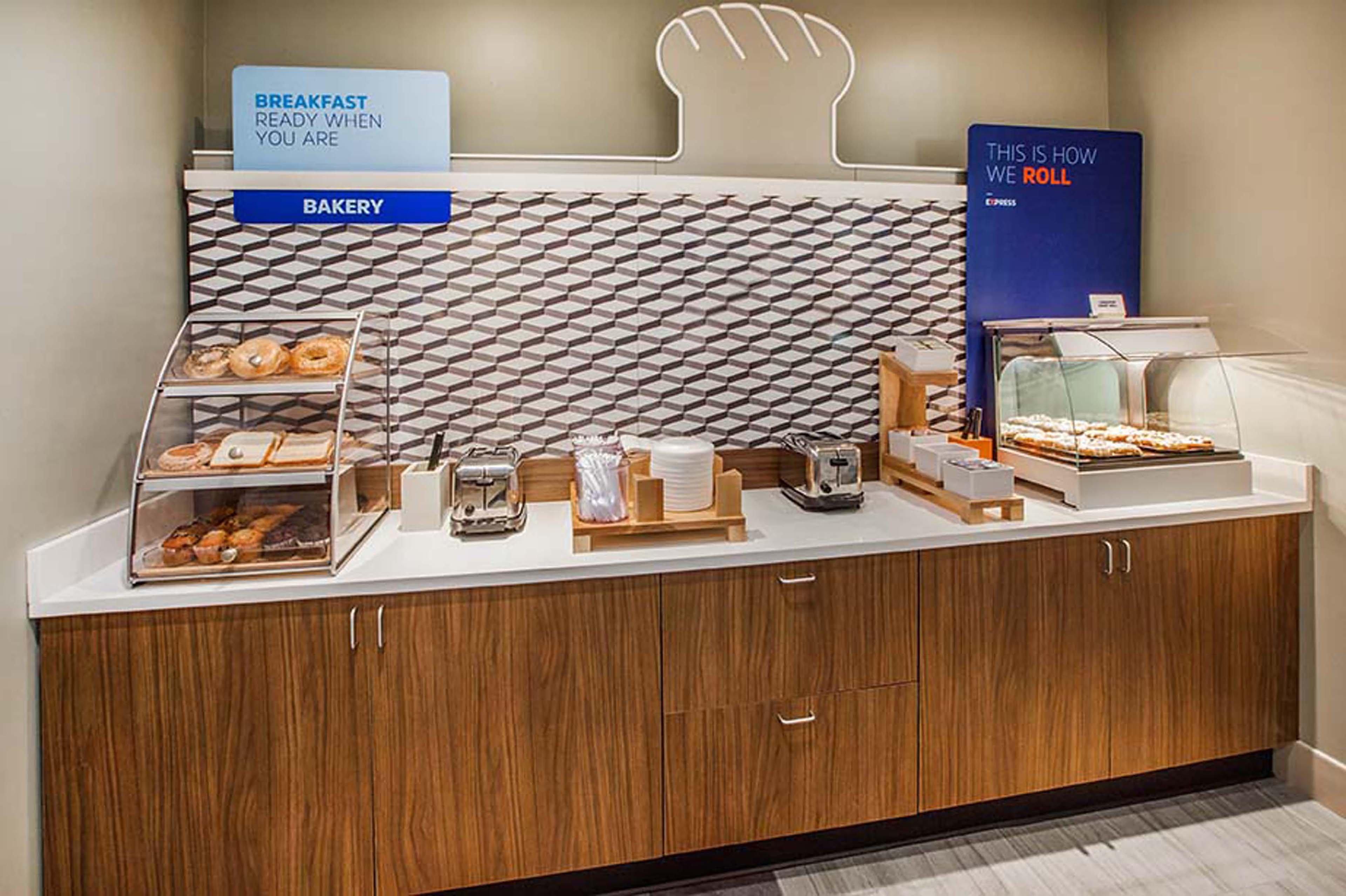 Holiday Inn Express & Suites Portales By Ihg Ngoại thất bức ảnh