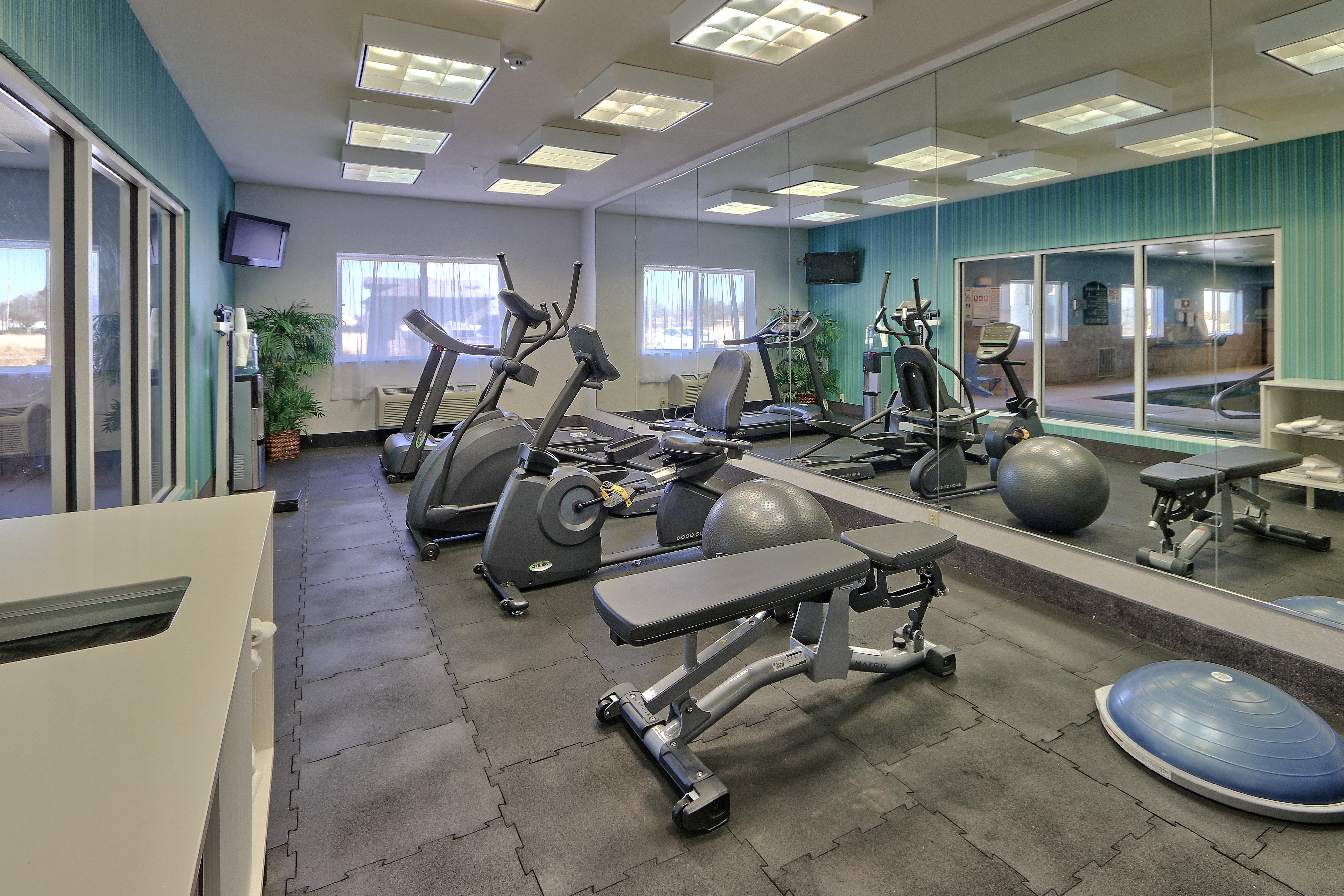 Holiday Inn Express & Suites Portales By Ihg Ngoại thất bức ảnh