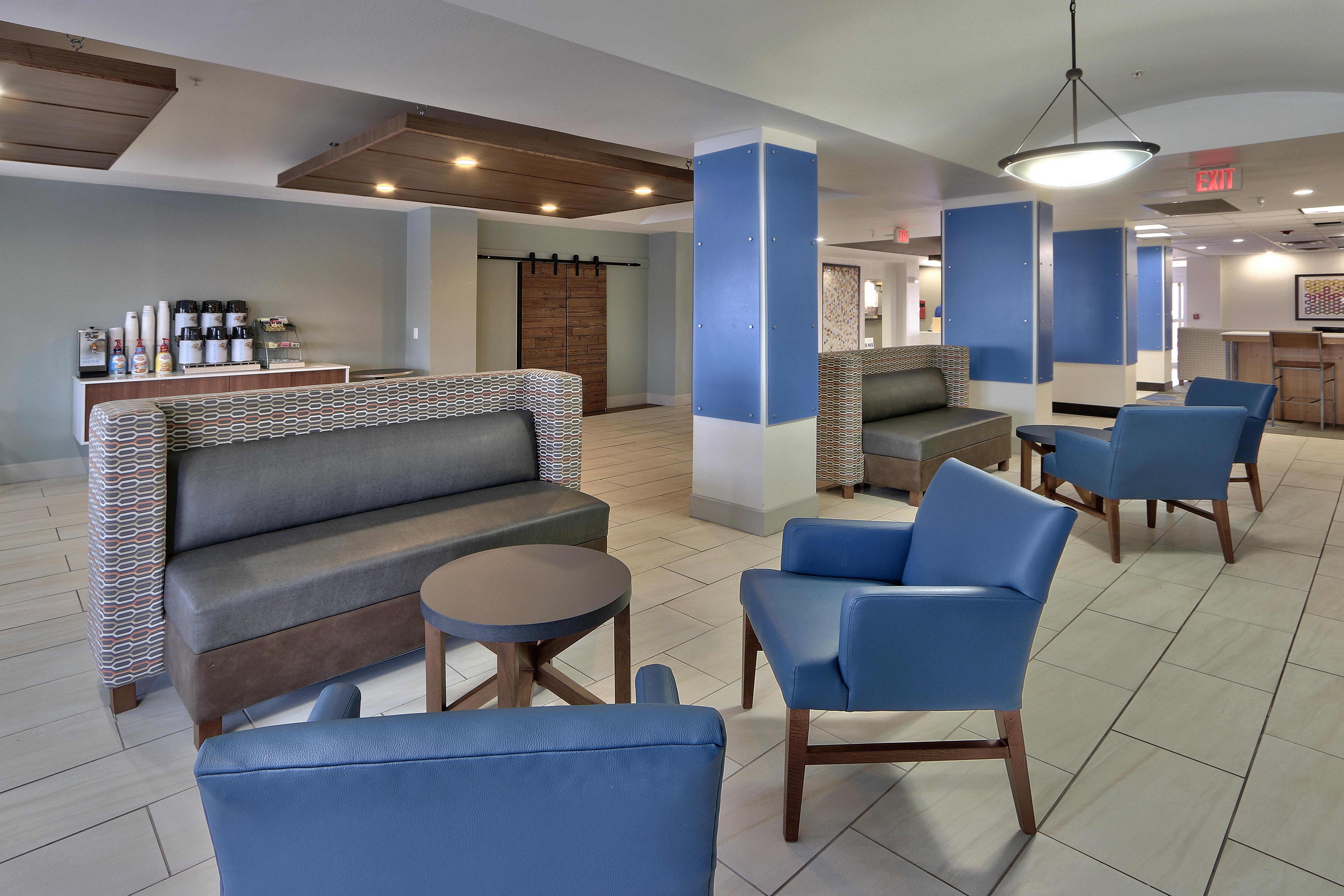 Holiday Inn Express & Suites Portales By Ihg Ngoại thất bức ảnh