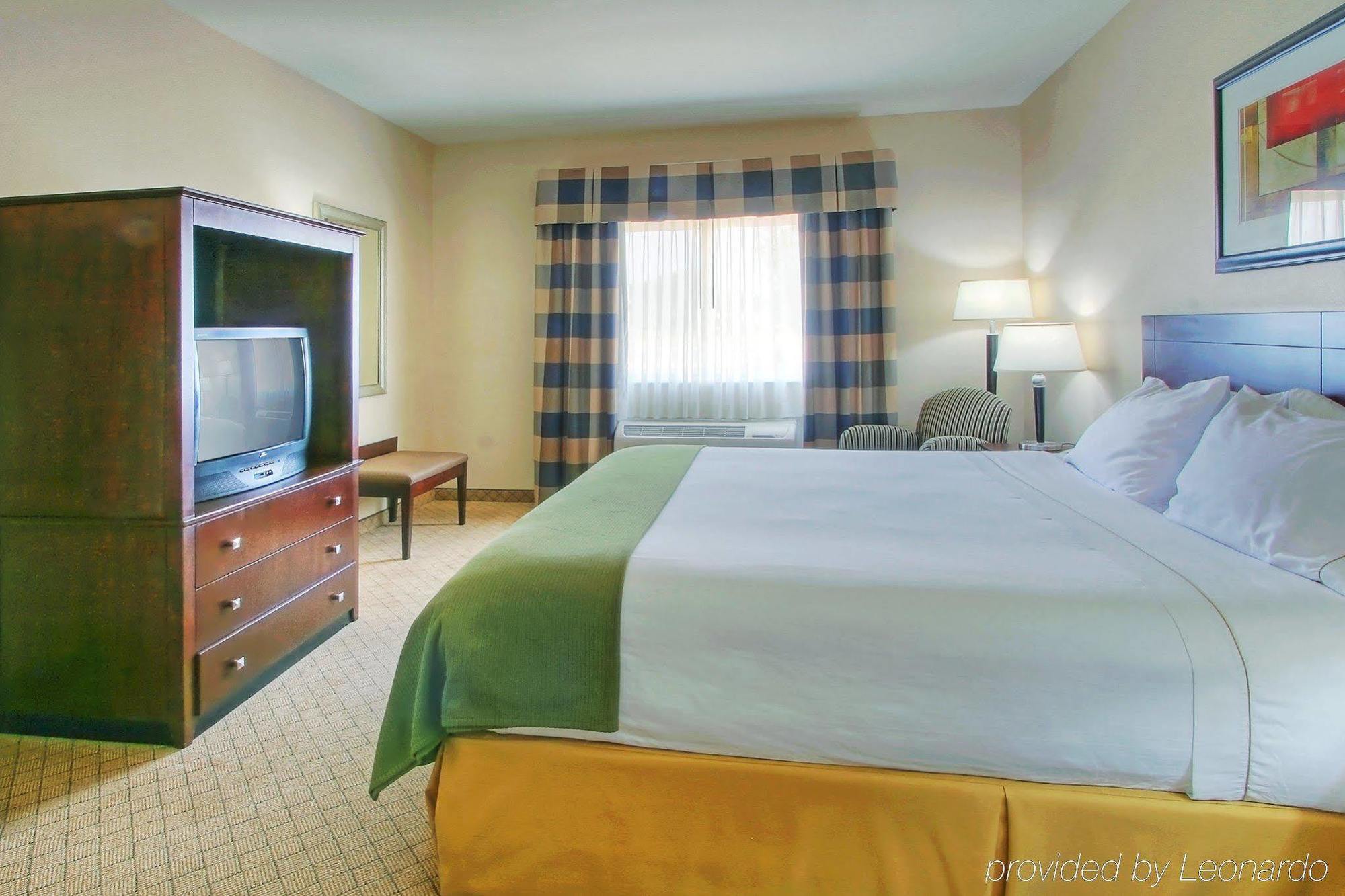 Holiday Inn Express & Suites Portales By Ihg Phòng bức ảnh