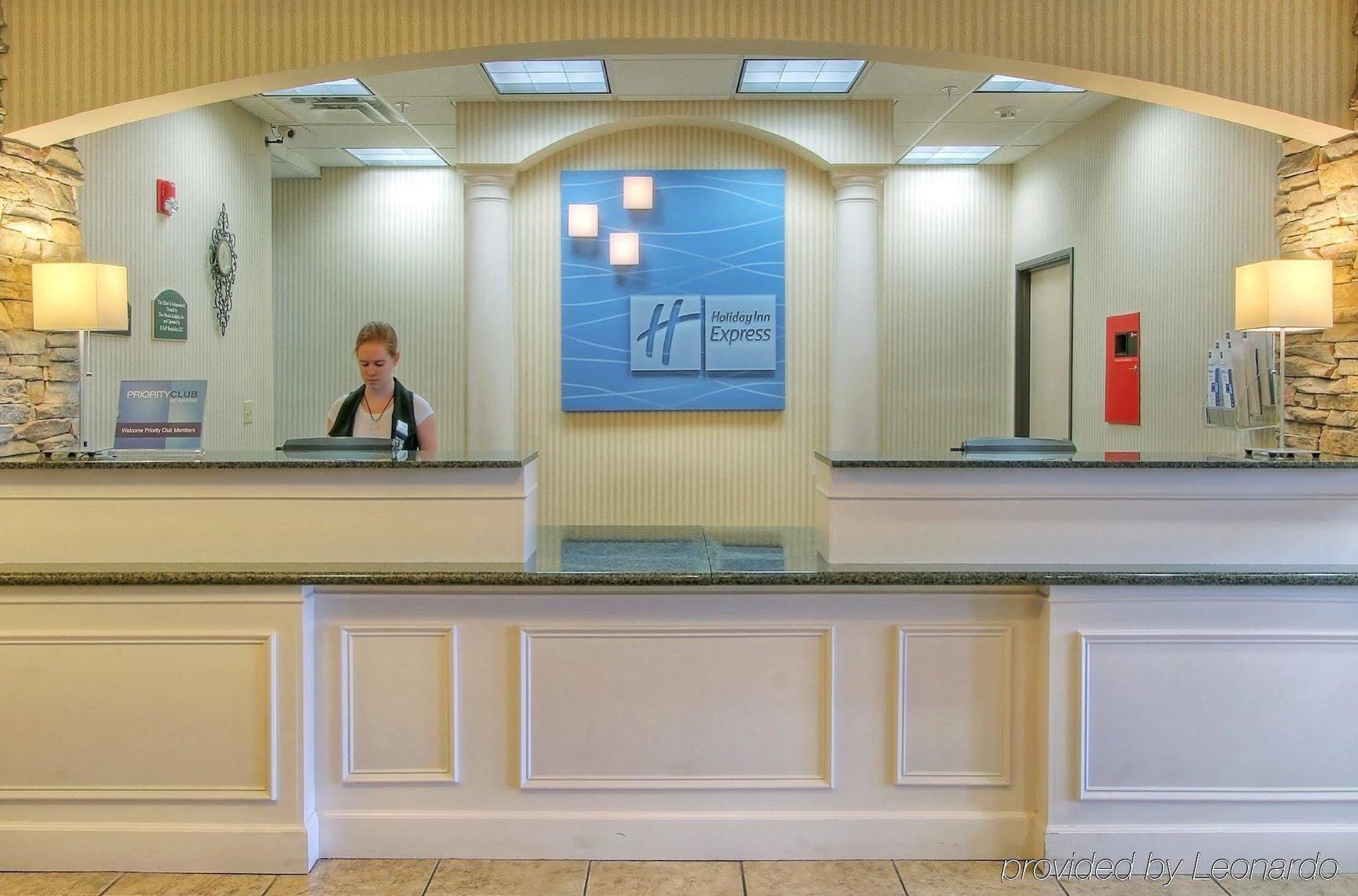 Holiday Inn Express & Suites Portales By Ihg Ngoại thất bức ảnh