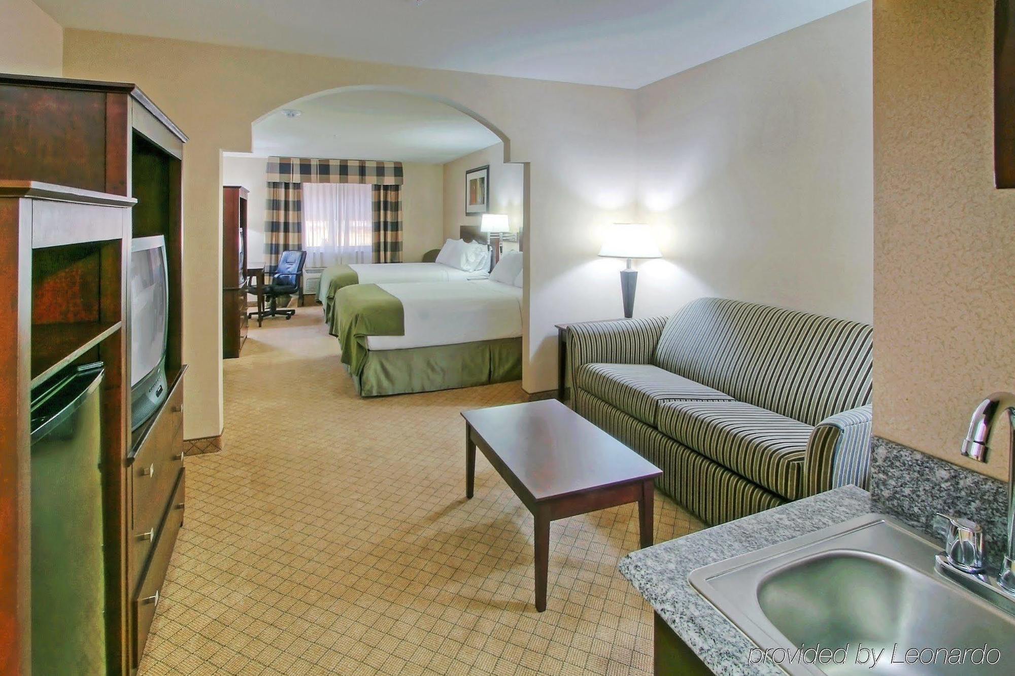 Holiday Inn Express & Suites Portales By Ihg Phòng bức ảnh